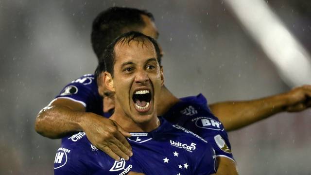TAÇA LIBERTADORES DA AMÉRICA DE 2019. FASE DE GRUPOS. CRUZEIRO-MG. BRASIL. HURACÁN. ARGENTINA. DEPORTIVO LARA. VENEZUELA. EMELEC. EQUADOR. PEÑAROL. URUGUAI. LIGA DEPORTIVA UNIVERSITÁRIA DE QUITO. EQUADOR.