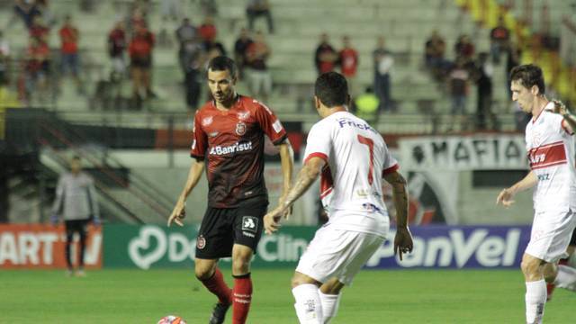 CAMPEONATOS ESTADUAIS. ATLÉTICO-ES. DESPORTIVA FERROVIÁRIA-ES. CAMPEONATO CAPIXABA. CAMPEONATO BRASILIENSE. REAL-DF. TAGUATINGA-DF. CAMPEONATO GAÚCHO. SÃO LUIZ-RS. BRASIL DE PELOTAS-RSS