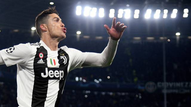 LIGA DOS CAMPEÕES DA EUROPA. TEMPORADA 2018.2019. OITAVAS DE FINAL. JUVENTUS. ITÁLIA. CLASSIFICADO. ATLÉTICO DE MADRID. ESPANHA. ELIMINADO. MANCHESTER CITY. INGLATERRA. CLASSIFICADO. SCHALKE 04. ALEMANHA. ELIMINADO. CLASSIFICADOS. TOTTENHAM. INGLATERRA. AJAX. HOLANDA. JUVENTUS. ITÁLIA. MANCHESTER UNITED. INGLATERRA. MANCHESTER CITY. INGLATERRA. PORTO. PORTUGAL.