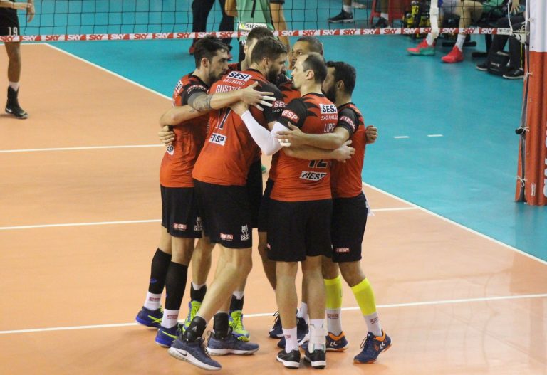 SUPERLIGA MASCULINA DE VÔLEI. QUARTAS DE FINAL. PRIMEIRO JOGO. SESC-RJ. MINAS-RJ. SESI-SP. ITAPETININGA-SP. VÔLEI TAUBATÉ-SP. CAMPINAS-SP.