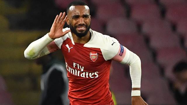 LIGA EUROPA. TEMPORADA 2018.2019. ARSENAL. INGLATERRA. CLASSIFICADO. NAPOLI. ITÁLIA. ELIMINADO. VALENCIA. ESPANHA. CLASSIFICADO. VILLARREAL. ESPANHA. ELIMINADO. EINTRACHT FRANKFURT. ALEMANHA. CLASSIFICADO. BENFICA. PORTUGAL. ELIMINADO. CHELSEA. INGLATERRA. CLASSIFICADO. SLAVIA PRAGA. REPÚBLICA TCHECA. ELIMINADO. QUARTAS DE FINAL. SEMIFINAIS. ARSENAL. INGLATERRA. EINTRACHT FRANKFURT. ALEMANHA. CHELSEA. INGLATERRA. VALENCIA. ESPANHA.