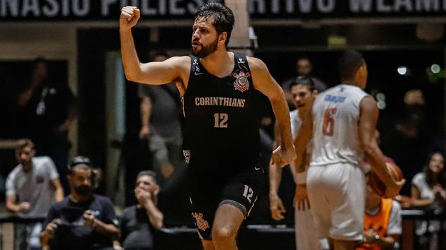 NOVO BASQUETE BRASIL. OITAVAS DE FINAL. CORINTHIANS-SP. CLASSIFICADO. BRASÍLIA-DF. ELIMINADO. BOTAFOGO-RJ. CLASSIFICADO. SÃO JOSÉ-SP. ELIMINADO. BAURU-SP. MINAS-MG.