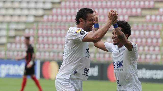 TAÇA LIBERTADORES DA AMÉRICA. GRUPO B. CRUZEIRO-MG. BRASIL. DEPORTIVO LARA. VENEZUELA.