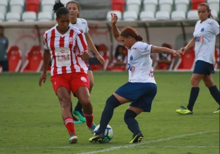 CAMPEONATO BRASILEIRO DE FUTEBOL FEMININO SÉRIE A2. GRUPO 2. SÃO RAIMUNDO-RR. PORTO VELHO ESPORTE CLUBE-RO. GRUPO 3. LUSACA-BA. BOTAFOGO-PB. NÁUTICO-PE. CANINDÉ-SE. CRUZEIRO FUTEBOL CLUBE-RN. UDA. UNIÃO DESPORTIVA DE ALAGOAS-AL. GRUPO 5. PORTUGUESA-SP. MORENINHAS-MS. ATLÉTICO-MG. GRÊMIO-RS. GRUPO 6. CHAPECOENSE-SC. AMÉRICA-MG.