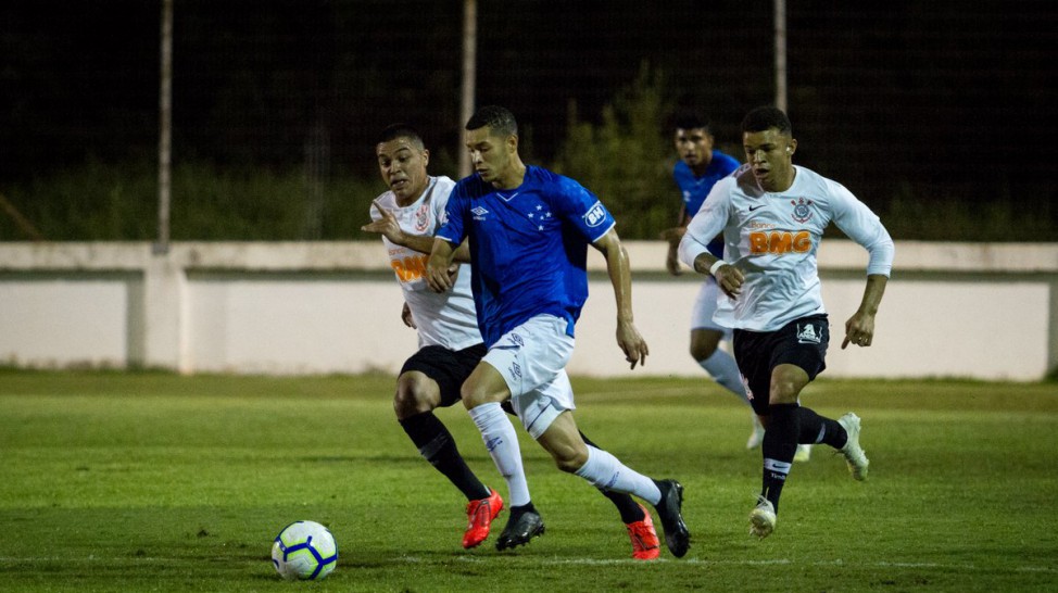 COPA DO BRASIL SUB-20. JOGOS DE IDA. QUARTAS DE FINAL. FLAMENGO-RJ. INTERNACIONAL-RS. CRUZEIRO-MG. CORINTHIANS-SP. PALMEIRAS-SP. GRÊMIO-RS.