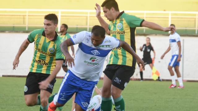 CAMPEONATO BRASILEIRO DA SÉRIE C. PRIMEIRA FASE. SEGUNDA RODADA. GRUPO A. TREZE-PB. ABC-RN. FERROVIÁRIO-CE. SANTA CRUZ-PE. GRUPO B. BOA ESPORTE-MG. VOLTA REDONDA-RJ. ATLÉTICO-AC. YPIRANGA-RS.