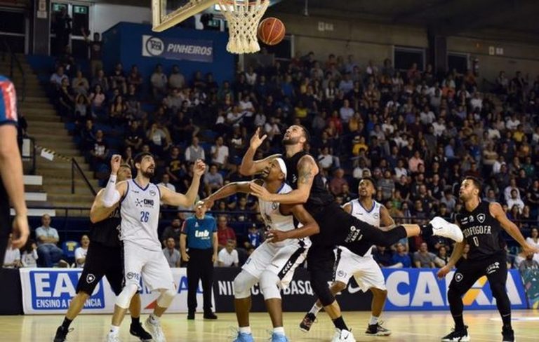 NOVO BASQUETE BRASIL. NBB. 11. BOTAFOGO-RJ. CLASSIFICADO. PINEHIROS-SP. ELIMINADO. SEMIFINAIS. BOTAFOGO-RJ. FLAMENGO-RJ.