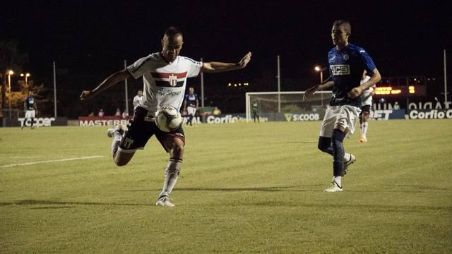 CAMPEONATO BRASILEIRO DA SÉRIE B. SÃO BENTO-SP. BOTAFOGO-SP. CORITIBA-PR. LONDRINA-PR. TERCEIRA RODADA.