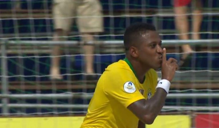 FUTEBOL DE AREIA. ELIMINATÓRIAS PARA COPA DO MUNDO. BRASIL. CLASSIFICADO. ARGENTINA. ELIMINADA. URUGUAI. CLASSIFICADO. PARAGUAI. ELIMINADO.
