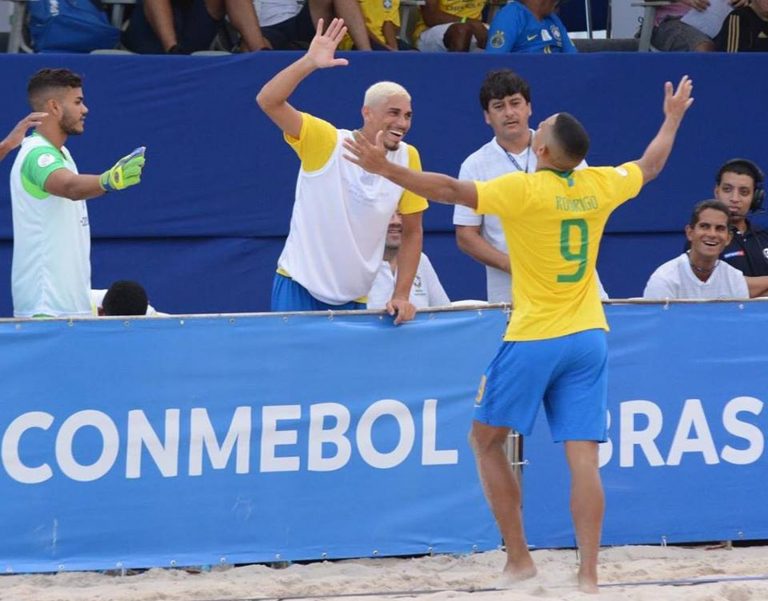 ELIMINATÓRIAS DA COPA DO MUNDO DE FUTEBOL DE AREIA. BRASIL. URUGUAI. ARGENTINA. PARAGUAI.