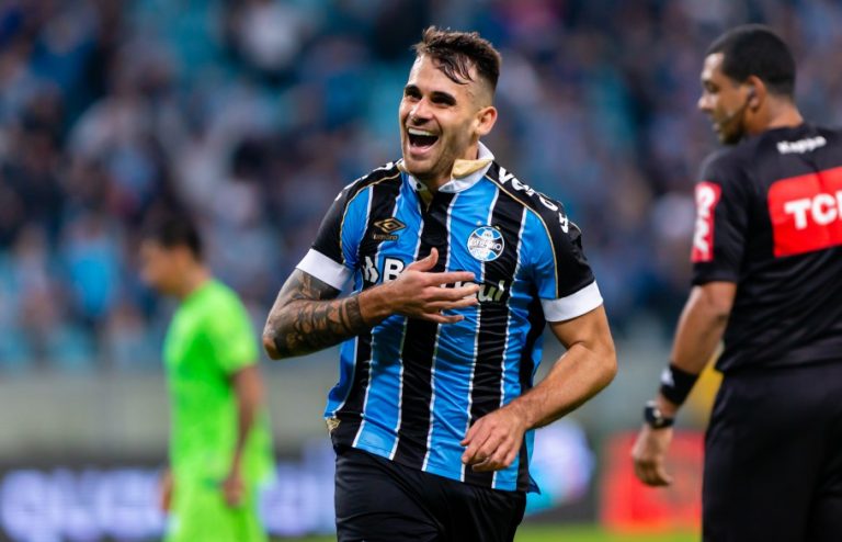 COPA DO BRASIL. OITAVAS DE FINAL. JOGOS DE VOLTA. GRÊMIO-RS. CLASSIFICADO. JUVENTUDE-RS. ELIMINADO. SÃO PAULO-SP. ELIMINADO. BAHIA-BA. CLASSIFICADO. INTERNACIONAL-RS. CLASSIFICADO. PAYSANDU-PA. ELIMINADO.