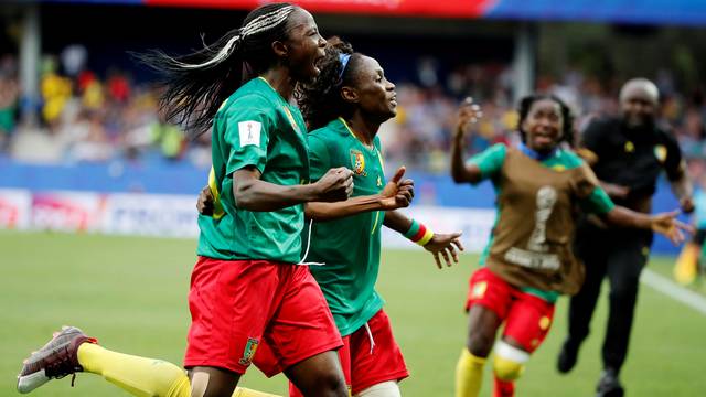 COPA DO MUNDO DE FUTEBOL FEMININO DE 2019. PRIMEIRA FASE. TERCEIRA RODADA. GRUPO E. HOLANDA. PRIMEIRA COLOCADA. CANADÁ. SEGUNDA COLOCADA. CAMARÕES. TERCEIRA COLOCADA. NOVA ZELÂNDIA. QUARTA COLOCADA.