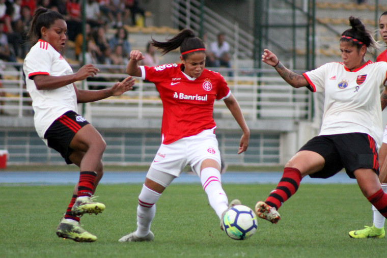 CAMPEONATO BRASILEIRO DE FUTEBOL FEMININO SÉRIE A1 DE 2019. PRIMEIRA FASE. DÉCIMA RODADA. INTERNACIONAL-RS. FLAMENGO-RJ.