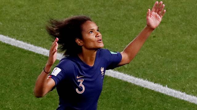 COPA DO MUNDO DE FUTEBOL FEMININO DE 2019. PRIMEIRA FASE. GRUPO A. FRANÇA. PRIMEIRA COLOCADA. NORUEGA. SEGUNDA COLOCADA. NIGÉRIA. TERCEIRA COLOCADA. COREIA DO SUL. QUARTA COLOCADA.