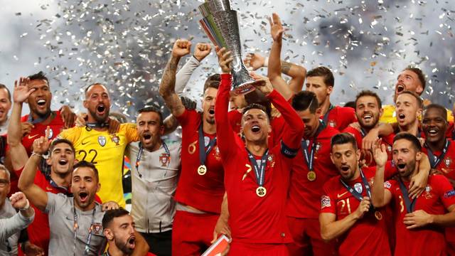 LIGA DAS NAÇÕES DA EUROPA. FINAL. PORTUGAL. CAMPEÃO. HOLANDA. VICE-CAMPEÃO.