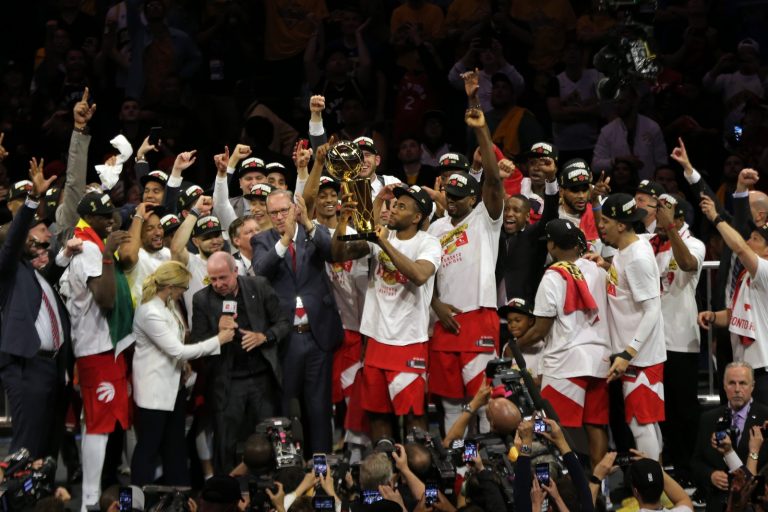 NBA. FINAL. SEXTO JOGO. TORONTO RAPTORES. CAMPEÃO. PRIMEIRA VEZ. GOLDEN STATE WARRIONS. VICE-CAMPEÃO.