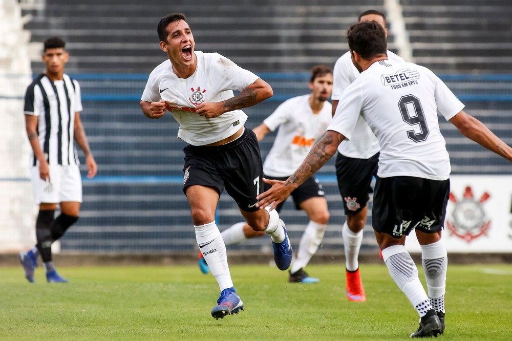 CAMPEONATO BRASILEIRO DE FUTEBOL DE ASPIRANTES DO SUB-23. GRUPO A. GRUPO B. CORINTHIANS-SP. SANTOS-SP. GRÊMIO-RS. CEARÁ-CE. BAHIA-BA. FIGUEIRENSE-SC. SPORT-PE. CORITIBA-PR. SEXTA RODADA. PRIMEIRA FASE.