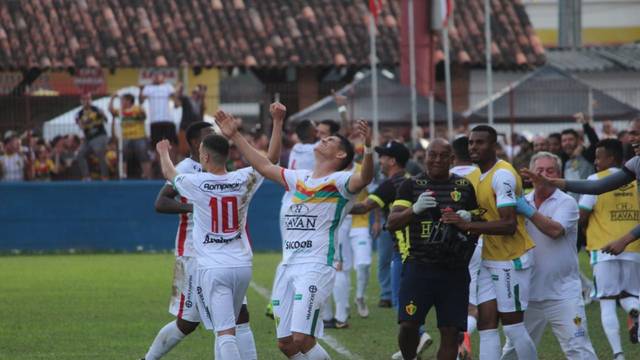 CAMPEONATO BRASILEIRO DA SÉRIE D. QUARTAS DE FINAL. JOGOS DE VOLTA. BRUSQUE-SC. CLASSIFICADO. JUAZEIRENSE-BA. ELIMINADO. JACUIPENSE-BA. CLASSIFICADO. FLORESTA-CE. ELIMINADO. SEMIFINAIS. ITUANO-SP. BRUSQUE-SC. JACUIPENSE-BA. MANAUS-AM.