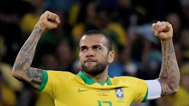 COPA AMÉRICA. SEMIFINAIS. JOGOS ÚNICOS. BRASIL. CLASSIFICADO. ARGENTINA. ELIMINADA. DECISÃO DO TERCEIRO E QUARTO LUGAR. ARGENTINA CONTRA O PERDEDOR DE CHILE OU PERU. FINAL CONTRA O VENCEDOR DE CONTRA O PERDEDOR DE CHILE OU PERU.