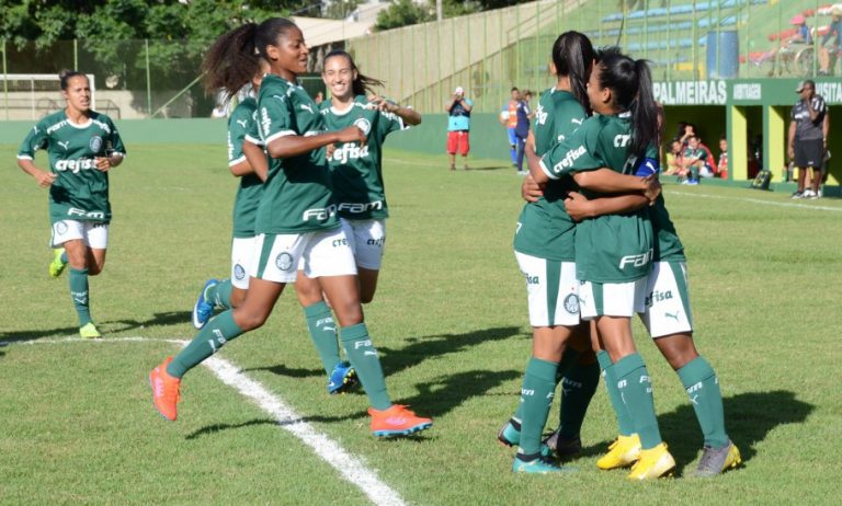 CAMPEONATO BRASILEIRO DE FUTEBOL FEMININO DA SÉRIE A2. QUARTAS DE FINAL. JOGOS DE VOLTA. CRUZEIRO-MG. CLASSIFICADO. CEARÁ-CE. ELIMINADO. AMÉRICA-MG. ELIMINADO. GRÊMIO-RS. CLASSIFICADO. SÃO PAULO-SP. CLASSIFICADO. TAUBATÉ-SP. ELIMINADO. PALMEIRAS-SP. CLASSIFICADO. CHAPECOENSE-SC. ELIMINADO. SEMIFINAIS. CRUZEIRO-MG. GRÊMIO-RS. SÃO PAULO-SP. PALMEIRAS-SP.