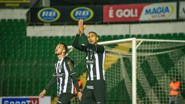 RECOPA CATARINENSE DE 2019. FIGUEIRENSE-SC. CAMPEÃO. BRUSQUE-SC. VICE-CAMPEÃO. CAMPEONATO AMAPAENSE DE 2019. PRIMEIRA FASE. PRIMEIRA RODADA. SANTANA-AP. YPIRANGA-AP.