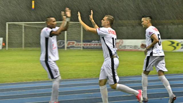CAMPEONATO AMAPAENSE. PRIMEIRA FASE. TERCEIRA RODADA. SANTOS-AP. SANTANA-AP.