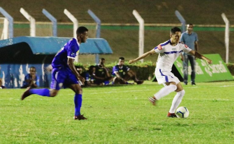 COPA VERDE DE 2019. OITAVAS DE FINAL. JOGO DE IDA. BRASILIENSE-DF. GOIÁS-GO. JOGOS DE VOLTA. COSTA RICA-MS. CLASSIFICADO. SINOP-MT. ELIMINADO. BRAGANTINO-PA. CLASSIFICADO. SANTOS-AP. ELIMINADO. CUIABÁ-MT. CLASSIFICADO. IPORÁ-GO. ELIMINADO.