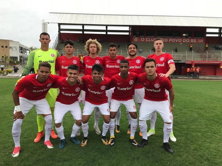 COPA DO BRASIL SUB-17. PRIMEIRA FASE. CRICIÚMA-SC. CLASSIFICADO. INTERNACIONAL-RS. CLASSIFICADO. SERGIPE-SE. ELIMINADO. CEARÁ-CE. CLASSIFICADO. ATLÉTICO-AC. CLASSIFICADO. NÁUTICO-PE. CLASSIFICADO. SÃO RAIMUNDO-RR. ELIMINADO. AVAÍ RONDÔNIA-RO. ELIMINADO. PORTO VITÓRIA-ES. ELIMINADO.VERÊ-PR. ELIMINADO.