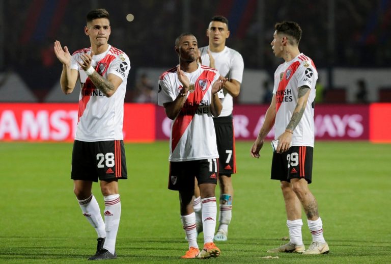 TAÇA LIBERTADORES DA AMÉRICA DE 2019. SEMIFINAIS. GRÊMIO-RS. BRASIL. FLAMENGO-RJ. BRASIL. BOCA JUNIORS. ARGENTINA. RIVER PLATE. ARGENTINA. COPA SUL-AMERICANA DE 2019. SEMIFINAIS. COLÓN. ARGENTINA. ATLÉTICO-MG. BRASIL. CORINTHIANS-SP. INDEPENDIENTE DEL VALLE. EQUADOR.