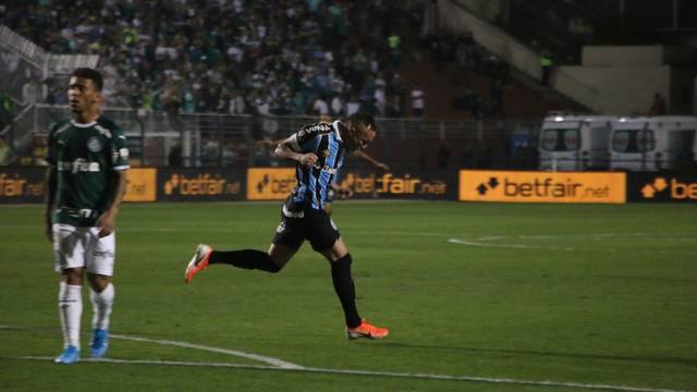 TAÇA LIBERTADORES DA AMÉRICA DE 2019. QUARTAS DE FINAL. JOGO DE VOLTA. GRÊMIO-RS. CLASSIFICADO. PALMEIRAS-SP. BRASIL. ELIMINADO.
