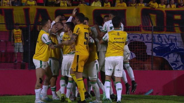 CAMPEONATO BRASILEIRO DA SÉRIE B. PRIMEIRA FASE. VIGÉSIMA TERCEIRA RODADA. CRICIÚMA-SC. ATLÉTICO-GO. AMÉRICA-MG. SPORT-PE.