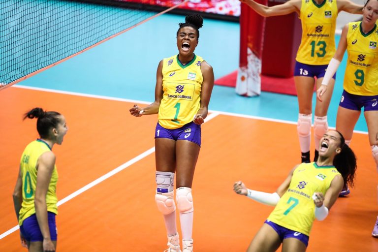 COPA DO MUNDO DE VÔLEI. FEMININO. BRASIL. REPÚBLICA DOMINICANA.