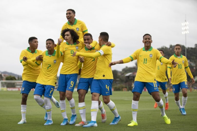 TORNEIO INTERNACIONAL SUB-15. BRASIL. PERU. BOLÍVIA. URUGUAI.