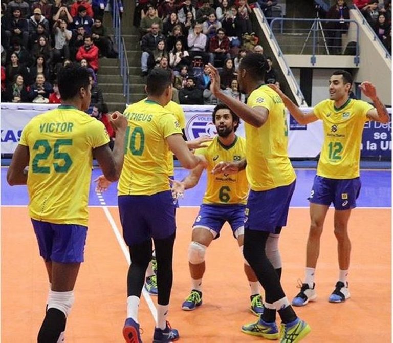 CAMPEONATO SUL-AMERICANO DE VÔLEI MASCULINO. BRASIL. CAMPEÃO. ARGENTINA. VICE-CAMPEÃO.