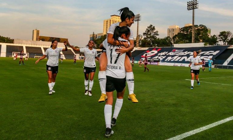 CAMPEONATO BRASILEIRO DE FUTEBOL FEMININO SÉRIE A1. SEMIFINAL. JOGO DE VOLTA. CORINTHIANS-SP. CLASSIFICADO. FLAMENGO-RJ. ELIMINADO. FINAL. CORINTHIANS-SP. FERROVIÁRIA-SP.