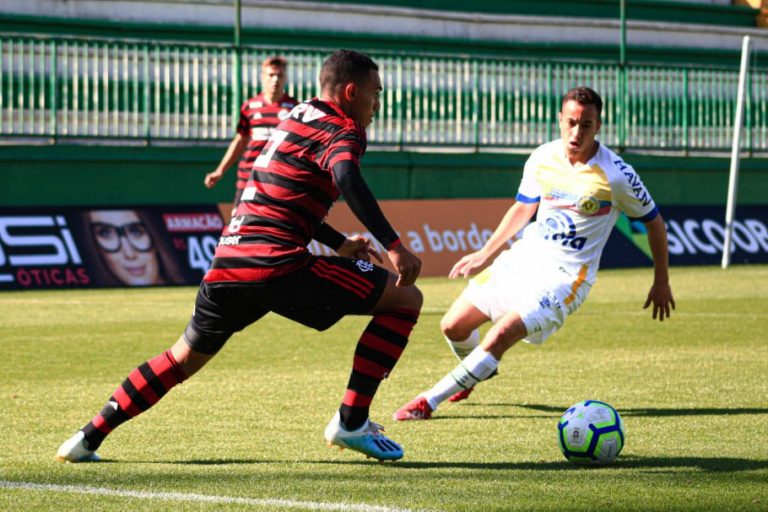 CAMPEONATO BRASILEIRO SUB-20. PRIMEIRA FASE. DÉCIMA TERCEIRA. VASCO-RJ. AMÉRICA-MG. FLAMENGO-RJ. CHAPECOENSE-SC. BAHIA-BA. SPORT-PE. FLUMINENSE-RJ. BOTAFOGO-RJ. PALMEIRAS-SP. GRÊMIO-RS.