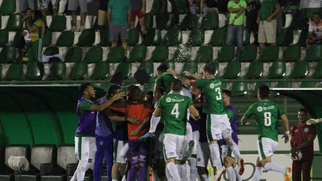 CAMPEONATO BRASILEIRO DA SÉRIE B. PRIMEIRA FASE. VIGÉSIMA SEXTA RODADA. GUARANI-SP. ATLÉTICO-GO.