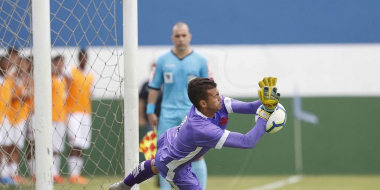 COPA DO BRASIL SUB-17 DE 2019. QUARTAS DE FINAL. JOGOS DE VOLTA. VASCO-RJ. CLASSIFICADO. CEARÁ-CE. ELIMINADO. PALMEIRAS-SP. CLASSIFICADO. BETIM FUTEBOL CLUBE-MG. ELIMINADO. SÃO PAULO-SP. CLASSIFICADO. TUBARÃO-SC. ELIMINADO. SEMIFINAIS. VASCO-RJ. SÃO PAULO-SP. PALMEIRAS-SP. CONTRA FLUMINENSE-RJ.OU. INTERNACIONAL-RS.