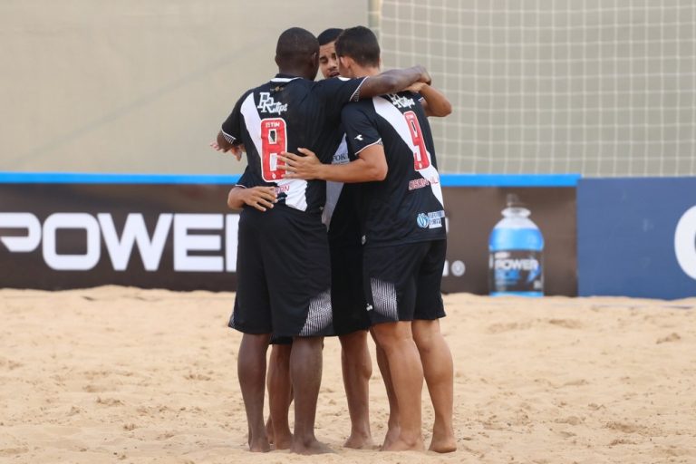 TAÇA LIBERTADORES DA AMÉRICA DE BEACH SOCCER. QUARTAS DE FINAL. VASCO-RJ. BRASIL. CLASSIFICADO. HAMACAS FC. BOLÍVIA. ELIMINADO. FUNDACIÓN MONAGAS. VENEZUELA. CLASSIFICADO. GUAVIARE. COLÔMBIA. ELIMINADA. SEMIFINAL. VASCO-RJ. BRASIL. FUNDACIÓN MONAGAS. VENEZUELA.