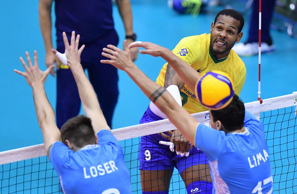BRASIL. ARGENTINA. VÔLEI MASCULINO. COPA DO MUNDO DE VÔLEI. JAPÃO.