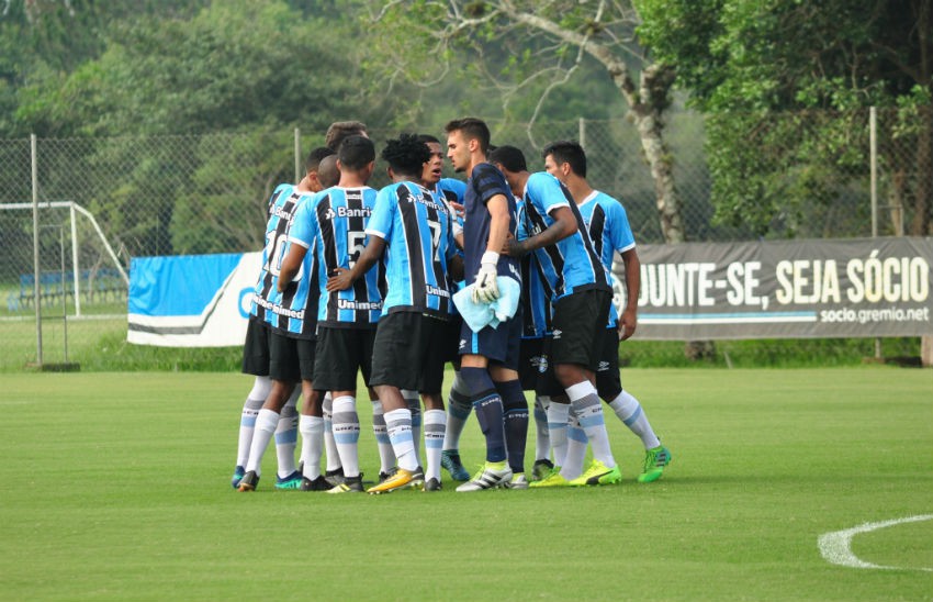 CAMPEONATO BRASILEIRO SUB-20. PRIMEIRA FASE. DÉCIMA SÉTIMA RODADA. CRUZEIRO-MG. GRÊMIO-RS. TAÇA RIO. CAMPEONATO CARIOCA. SEGUNDO TURNO. VASCO-RJ. CAMPEÃO. FLAMENGO-RJ. VICE-CAMPEÃO.