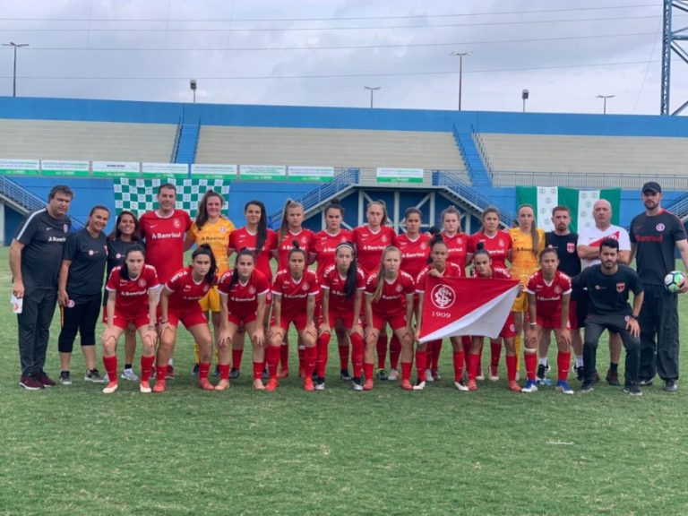 CAMPEONATO BRASILEIRO DE FUTEBOL FEMININO SUB-18. FINAL. JOGO DE IDA. SÃO PAULO-SP. INTERNACIONAL-RS.