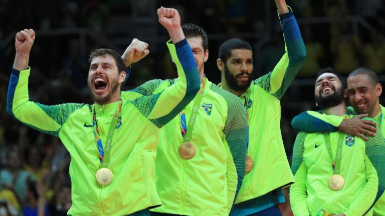 VÔLEI MASCULINO. VÔLEI FEMININO. OLIMPÍADAS 2020. TÓQUIO.
