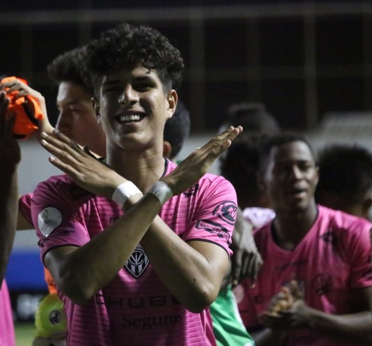 TAÇA LIBERTADORES DA AMÉRICA SUB-20. SEMIFINAL. JOGOS ÚNICOS. FLAMENGO-RJ. BRASIL. ELIMINADO. INDEPENDIENTE DEL VALLE. EQUADOR. CLASSIFICADO. RIVER PLATE. ARGENTINA. CLASSIFICADO. LIBERTAD. PARAGUAI. ELIMINADO. DECISÃO DO TERCEIRO LUGAR. FLAMENGO-RJ. BRASIL. LIBERTAD. PARAGUAI. FINAL. INDEPENDIENTE DEL VALLE. EQUADOR. RIVER PLATE. ARGENTINA.