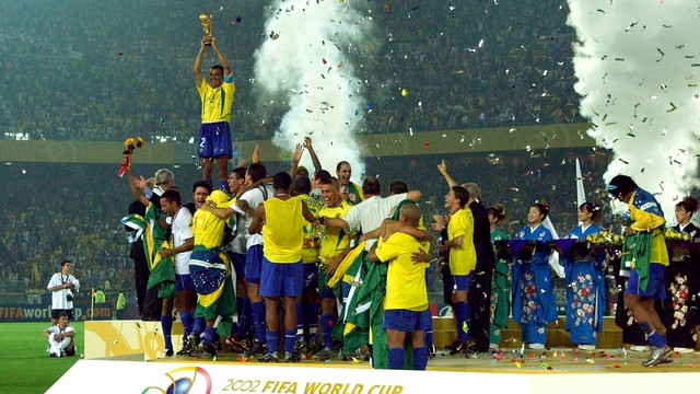FINAL DA COPA DO MUNDO DE 2002. BRASIL. CAMPEÃO. PENTACAMPEÃO. ALEMANHA. VICE-CAMPEÃ.