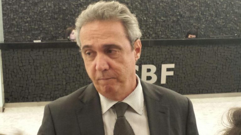 FUTEBOL PERNAMBUCANO. FEDERAÇÃO PERNAMBUCANA DE FUTEBOL. CBF. CONFEDERAÇÃO BRASILEIRA DE FUTEBOL.