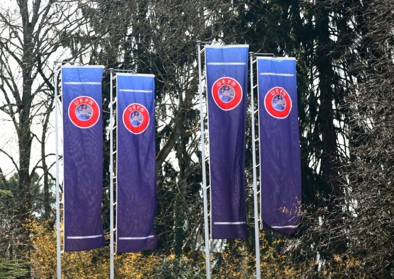 UEFA. UNIÃO DAS ASSOCIAÇÕES EUROPEIA DE FUTEBOL.