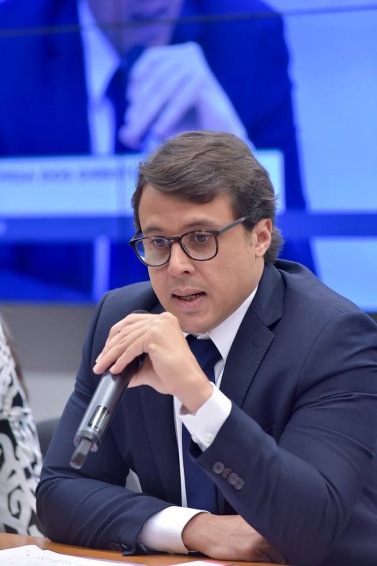 CRUZEIRO-MG. DÍVIDAS COM A FIFA.