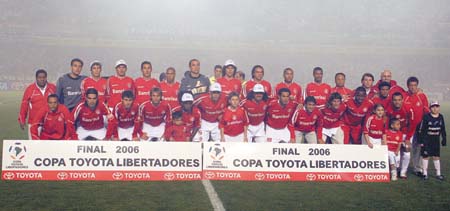 TAÇA LIBERTADORES DA AMÉRICA DE 2006. INTERNACIONAL-RS. CAMPEÃO.