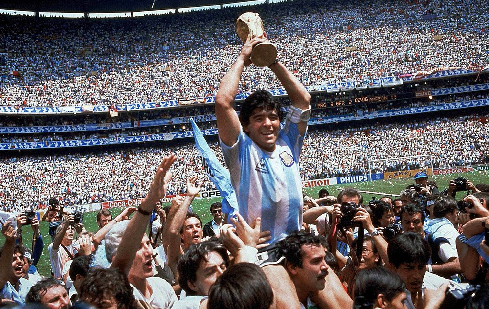 SELEÇÕES MUNDIAIS. BRASIL. ROMÁRIO. ARGENTINA. MARADONA.
